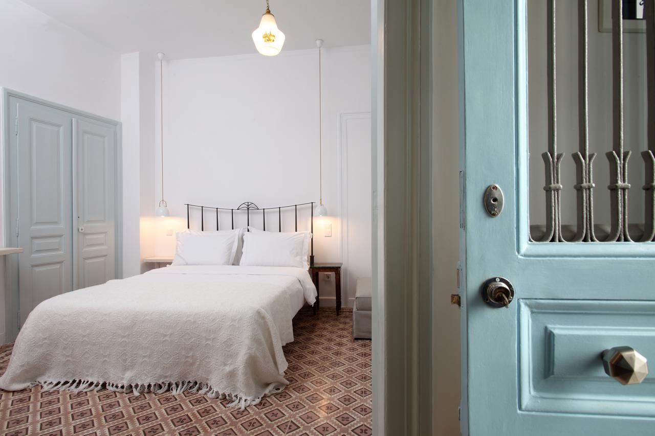 Live In Athens, Thiseio Historic House Экстерьер фото