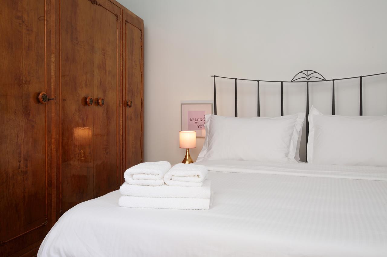 Live In Athens, Thiseio Historic House Экстерьер фото