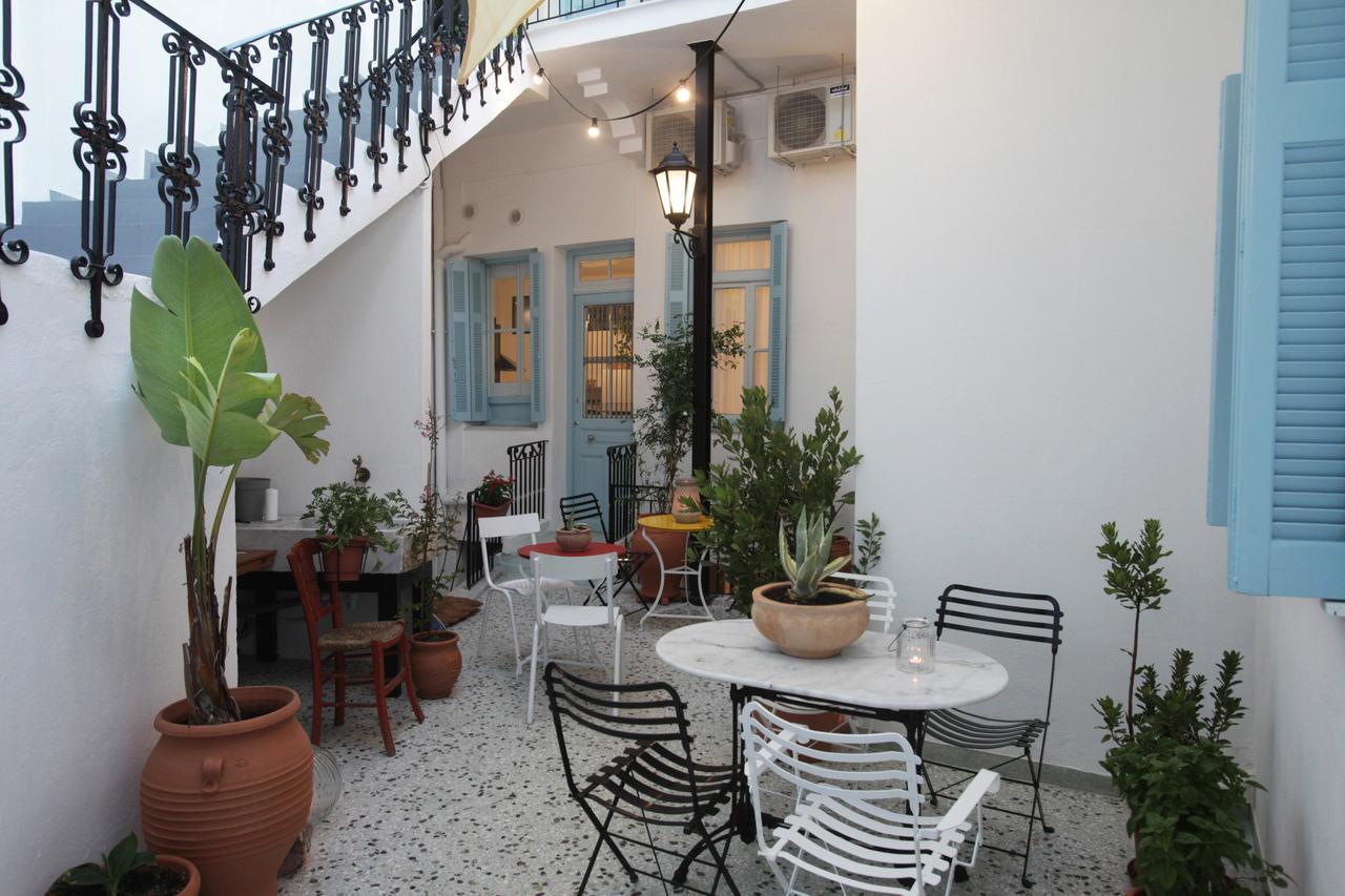 Live In Athens, Thiseio Historic House Экстерьер фото
