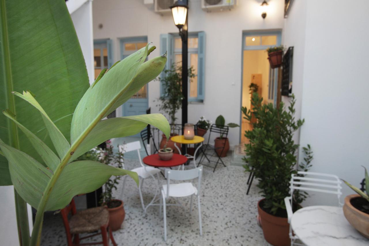 Live In Athens, Thiseio Historic House Экстерьер фото